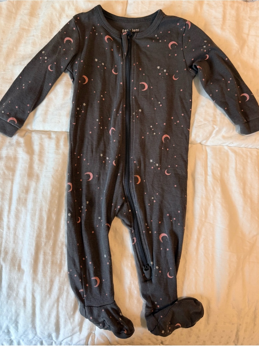 Petit Lem Moon & Stars Footed One-Piece - Dark Gray & Pink